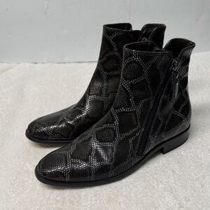 Women’s Attilio Giusti Leombruni Black and Gray Snakeskin Ankle Boots Size 36.5